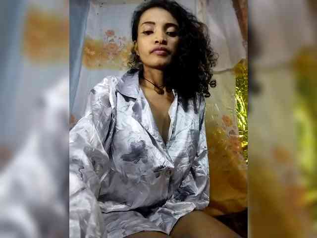 Shanya12 webcam
