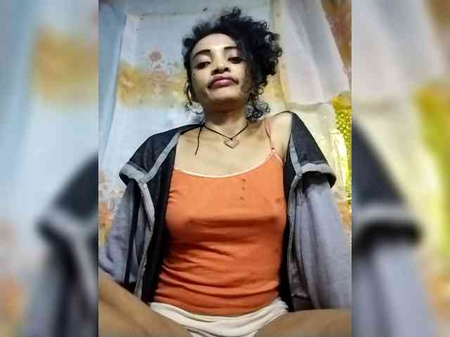 Shanya12 webcam