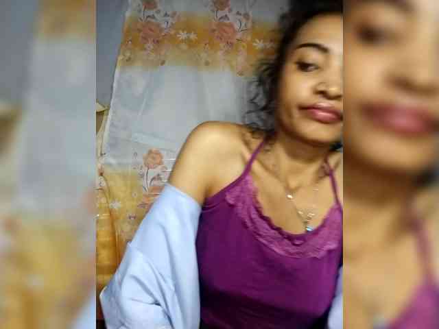 Shanya12 webcam