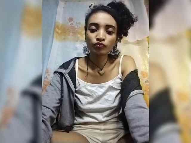 Shanya12 webcam