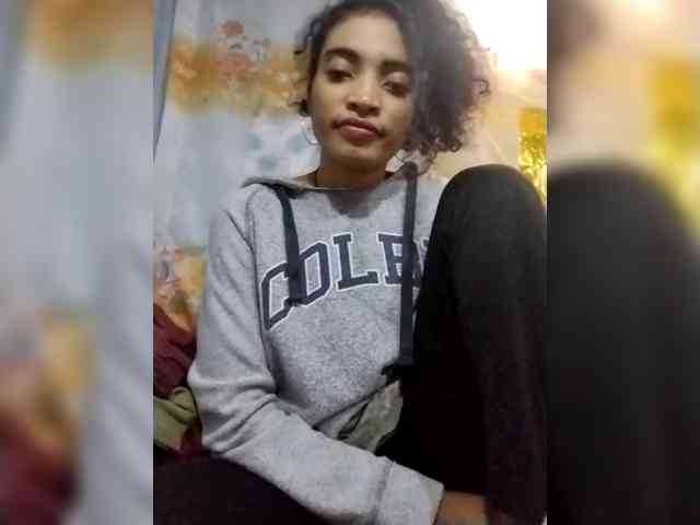 Shanya12 webcam