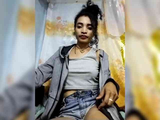 Shanya12 webcam