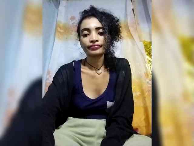 Shanya12 webcam