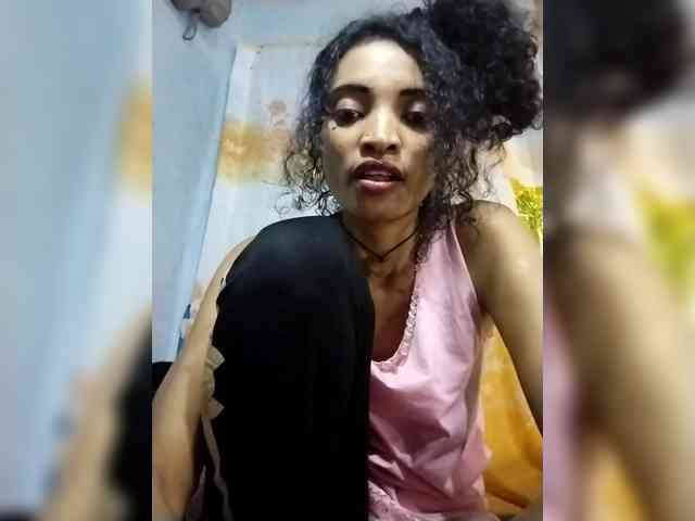 Shanya12 webcam