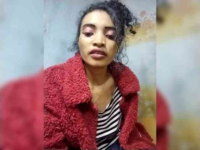 Shanya12 webcam