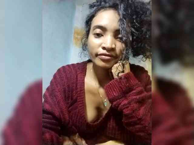 Shanya12 webcam