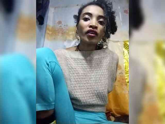 Shanya12 webcam