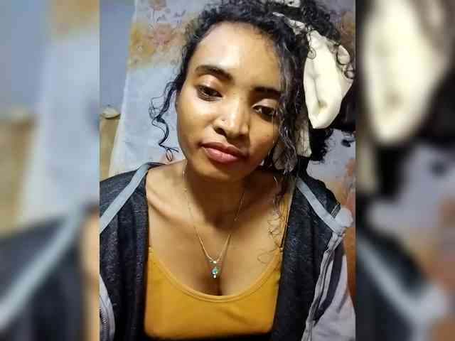 Shanya12 webcam