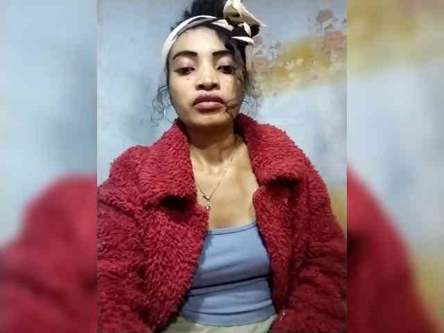 Shanya12 webcam