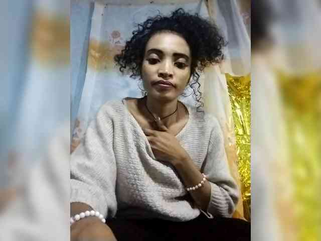 Shanya12 webcam