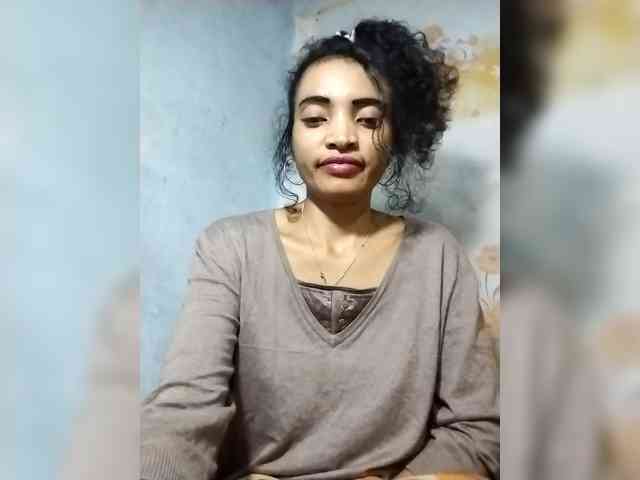 Shanya12 webcam