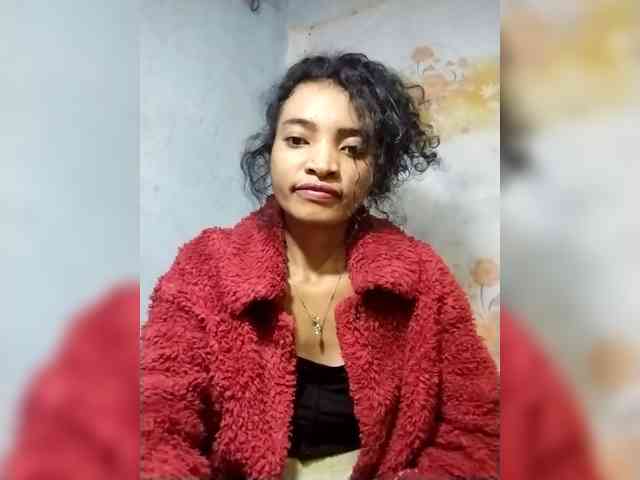 Shanya12 webcam