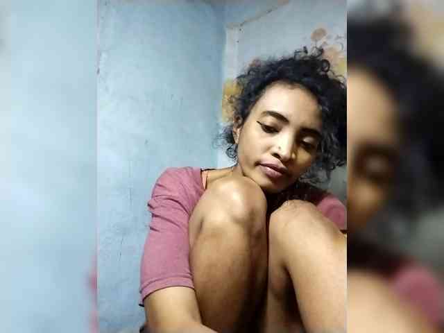 Shanya12 webcam