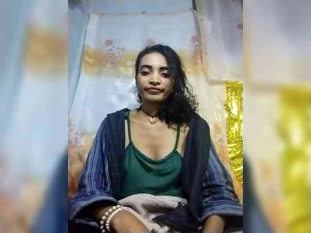 Shanya12 webcam