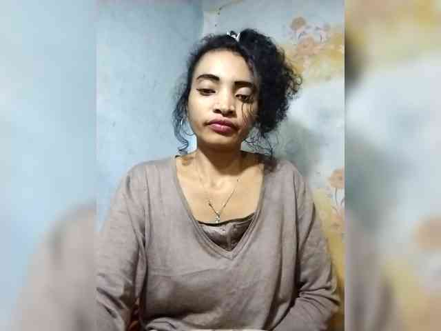 Shanya12 webcam
