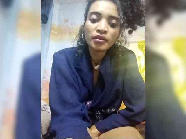 Shanya12 webcam