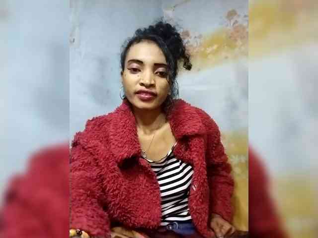 Shanya12 webcam