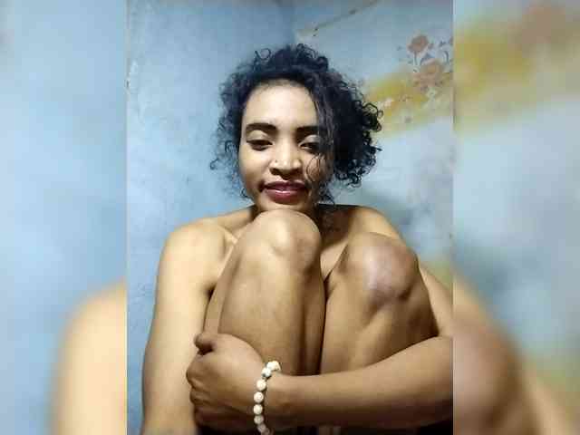Shanya12 webcam