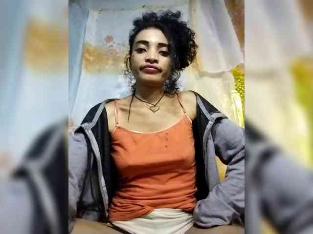 Shanya12 webcam