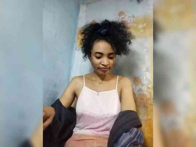 Shanya12 webcam