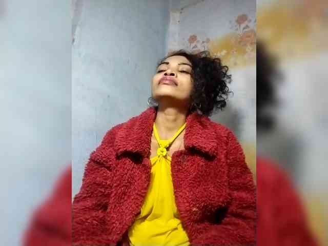 Shanya12 webcam