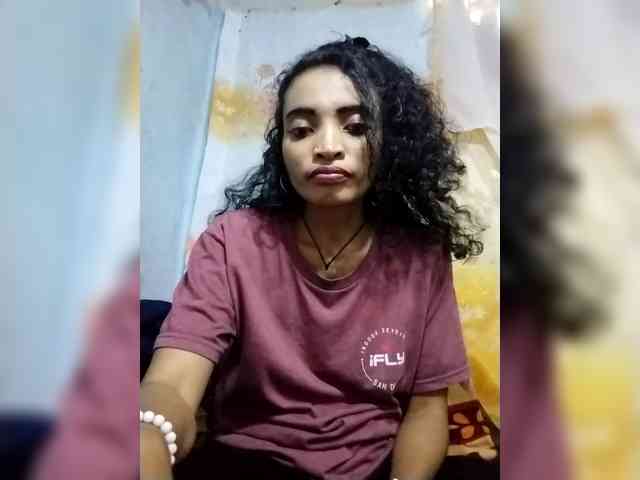 Shanya12 webcam