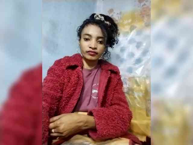 Shanya12 webcam
