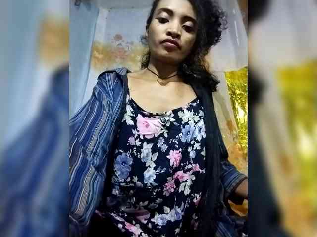 Shanya12 webcam