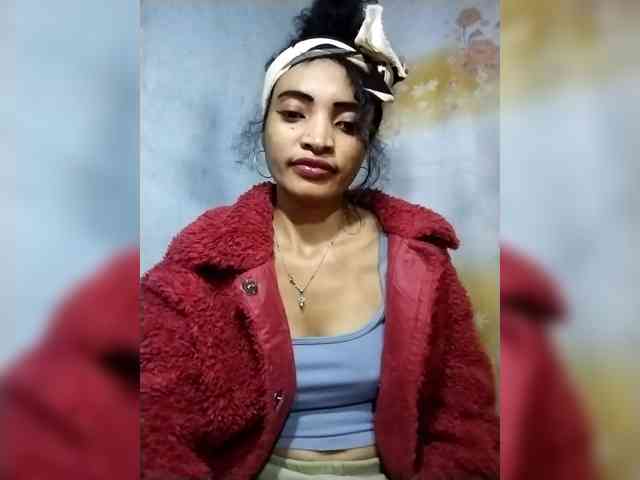 Shanya12 webcam