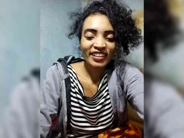 Shanya12 webcam