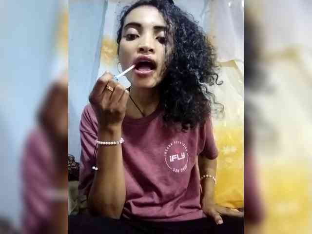 Shanya12 webcam