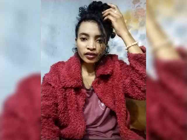 Shanya12 webcam