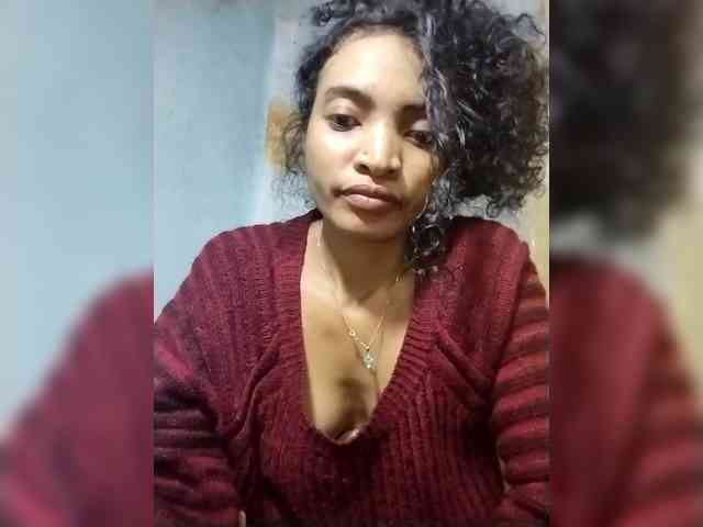 Shanya12 webcam