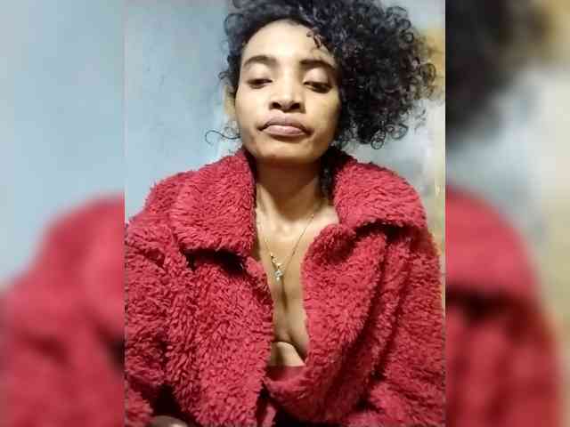 Shanya12 webcam