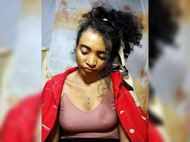 Shanya12 webcam