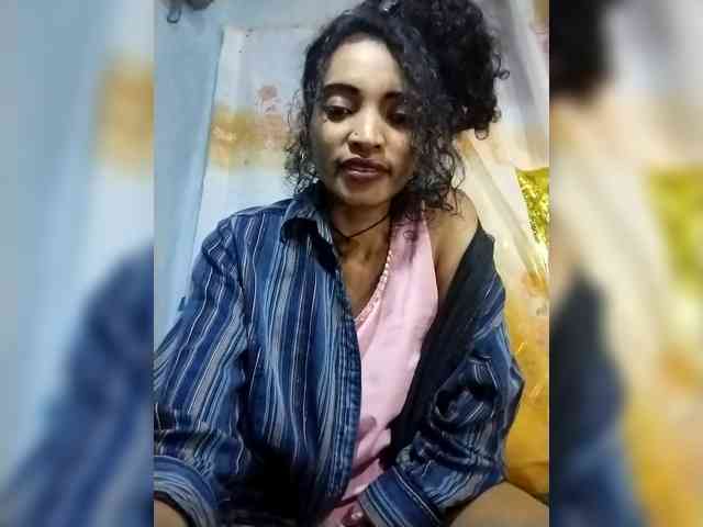 Shanya12 webcam