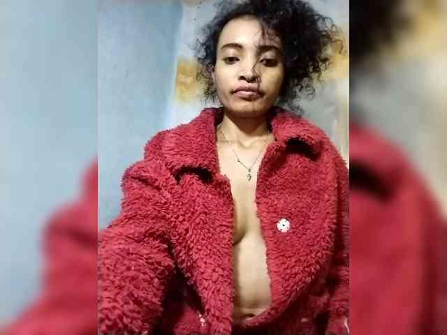Shanya12 webcam