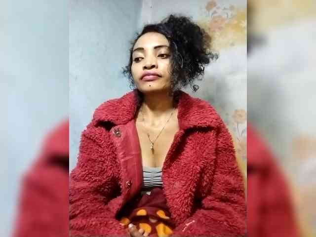 Shanya12 webcam