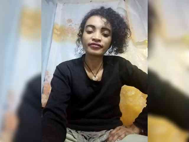 Shanya12 webcam