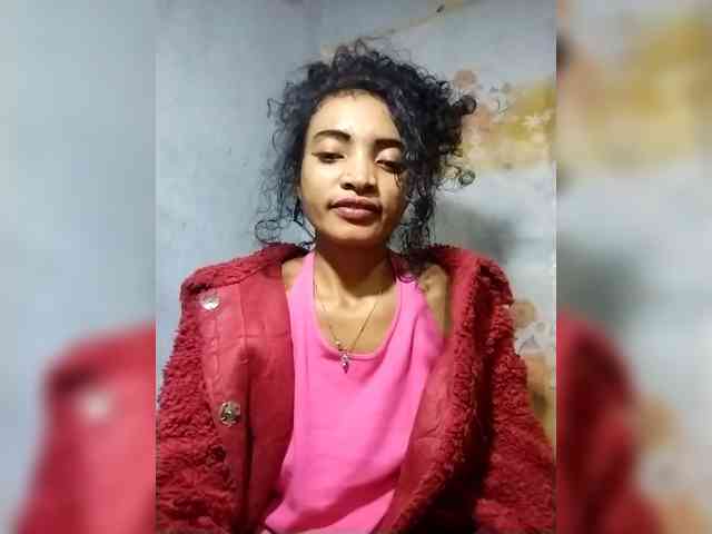 Shanya12 webcam
