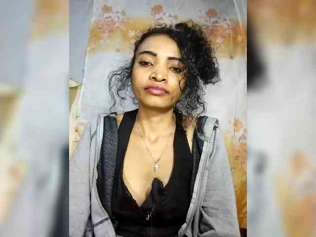 Shanya12 webcam