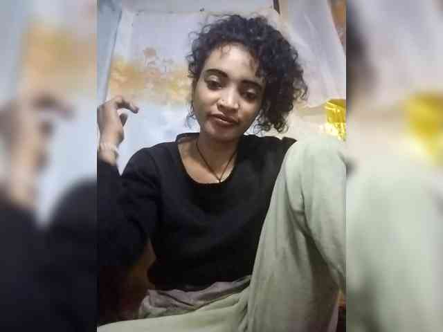 Shanya12 webcam