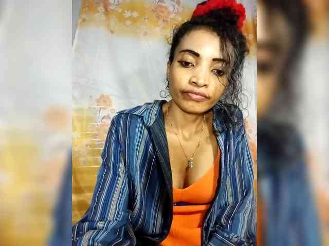 Shanya12 webcam