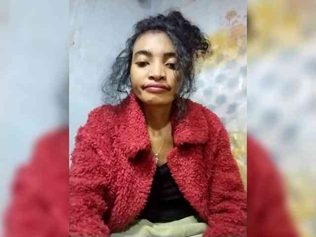 Shanya12 webcam