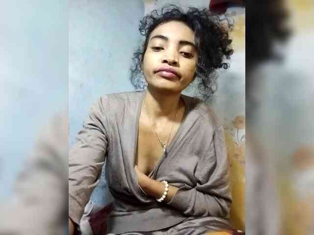 Shanya12 webcam
