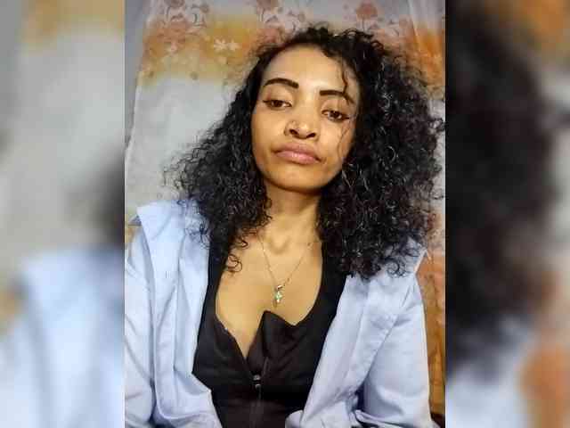Shanya12 webcam