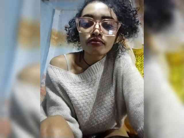 Shanya12 webcam