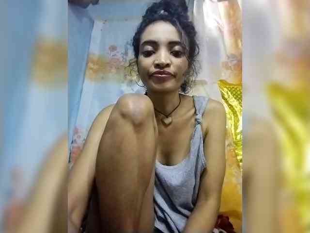 Shanya12 webcam