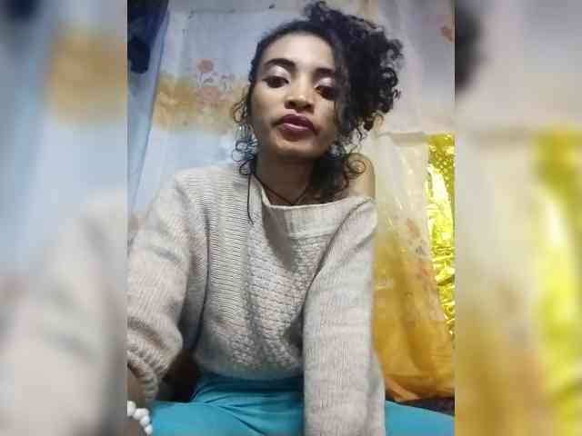 Modèle: Shanya12