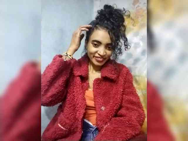 Shanya12 webcam